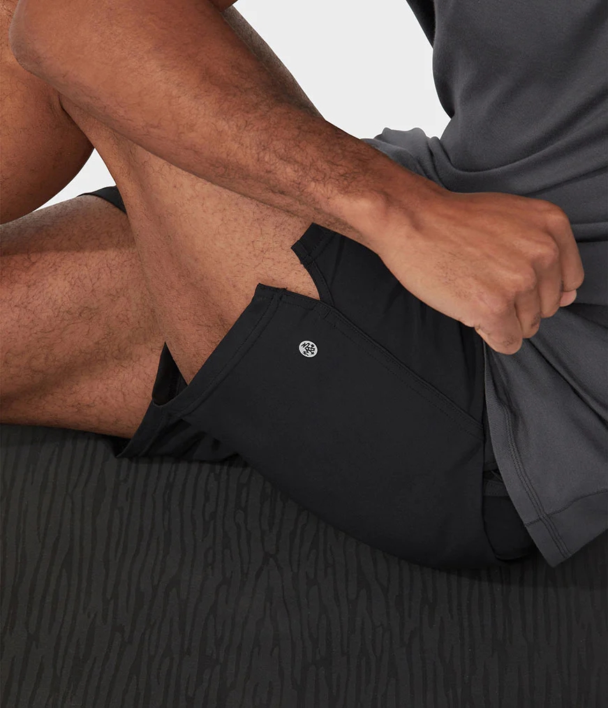 Men's Manduka AGILITY Shorts Black | 6305681