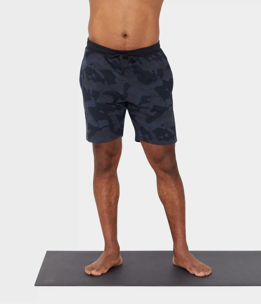 Men's Manduka RECHARGE Shorts Black | 2301215