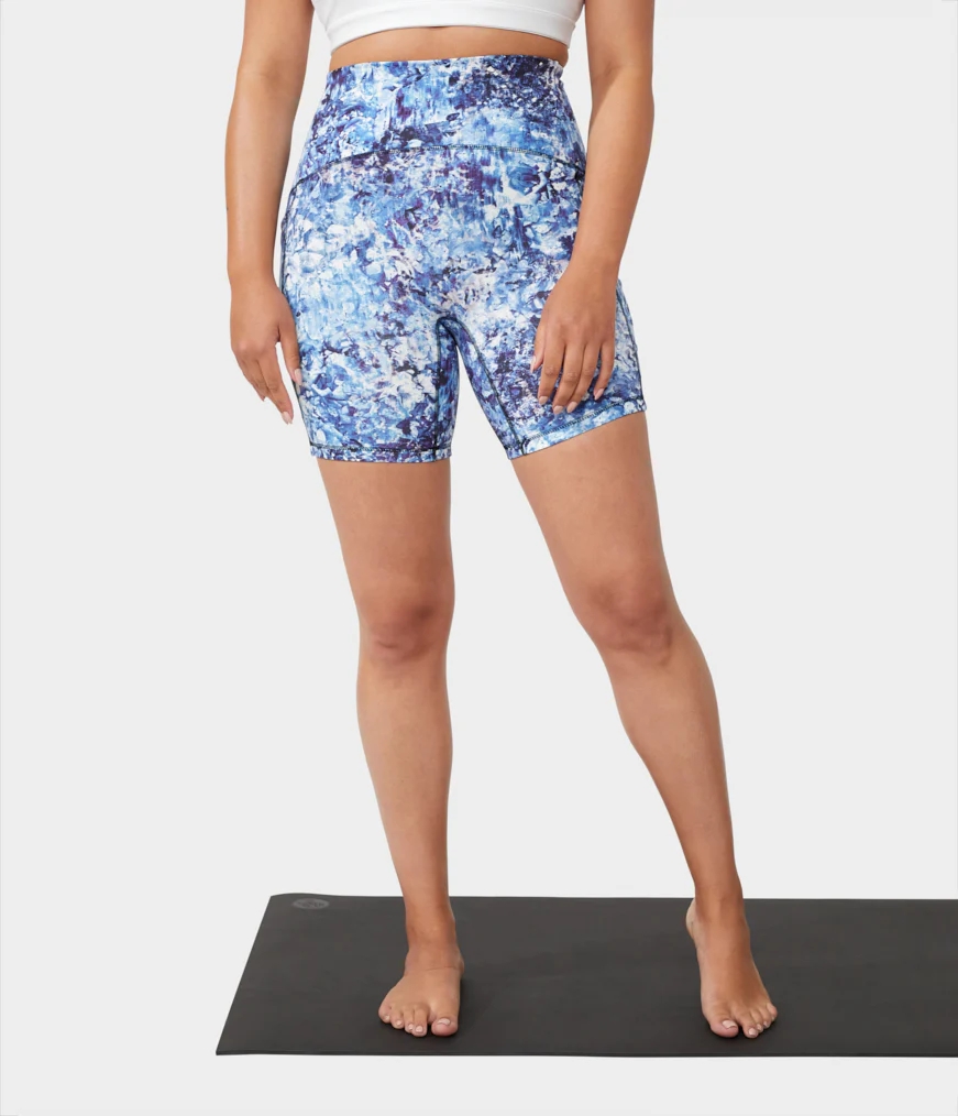 Women\'s Manduka PRESENCE Shorts Blue | 7523860